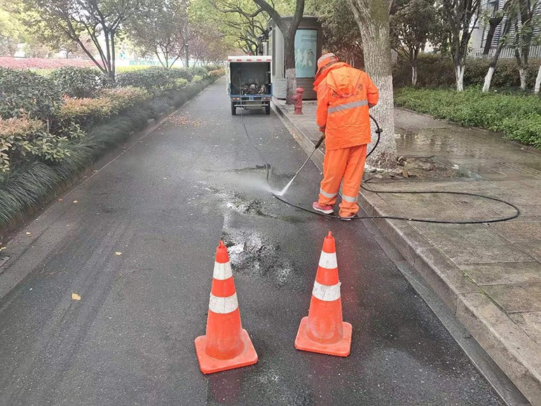 Ƭ4.jpg